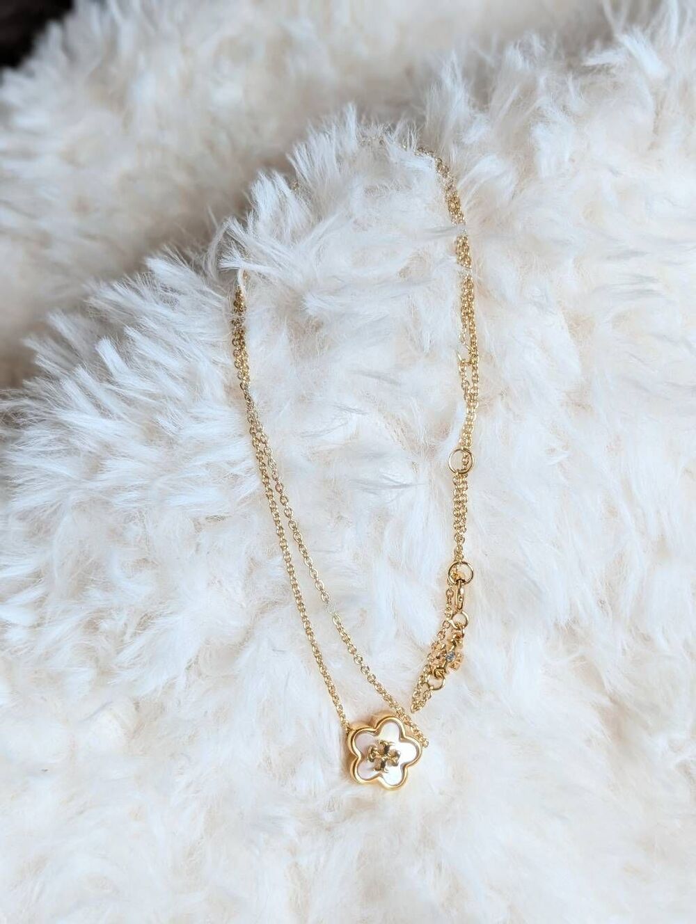 TORY BURCH Mother of Pearl Enamel Flower Double T Logo Gold Chain Necklace - Picture 3 of 4